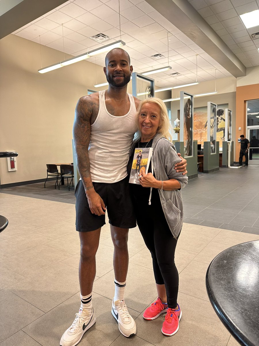 IamJustified1's tweet photo. Getting early morning luv after my workout💯💯 #iamjustified https://t.co/KiFLehUnPh