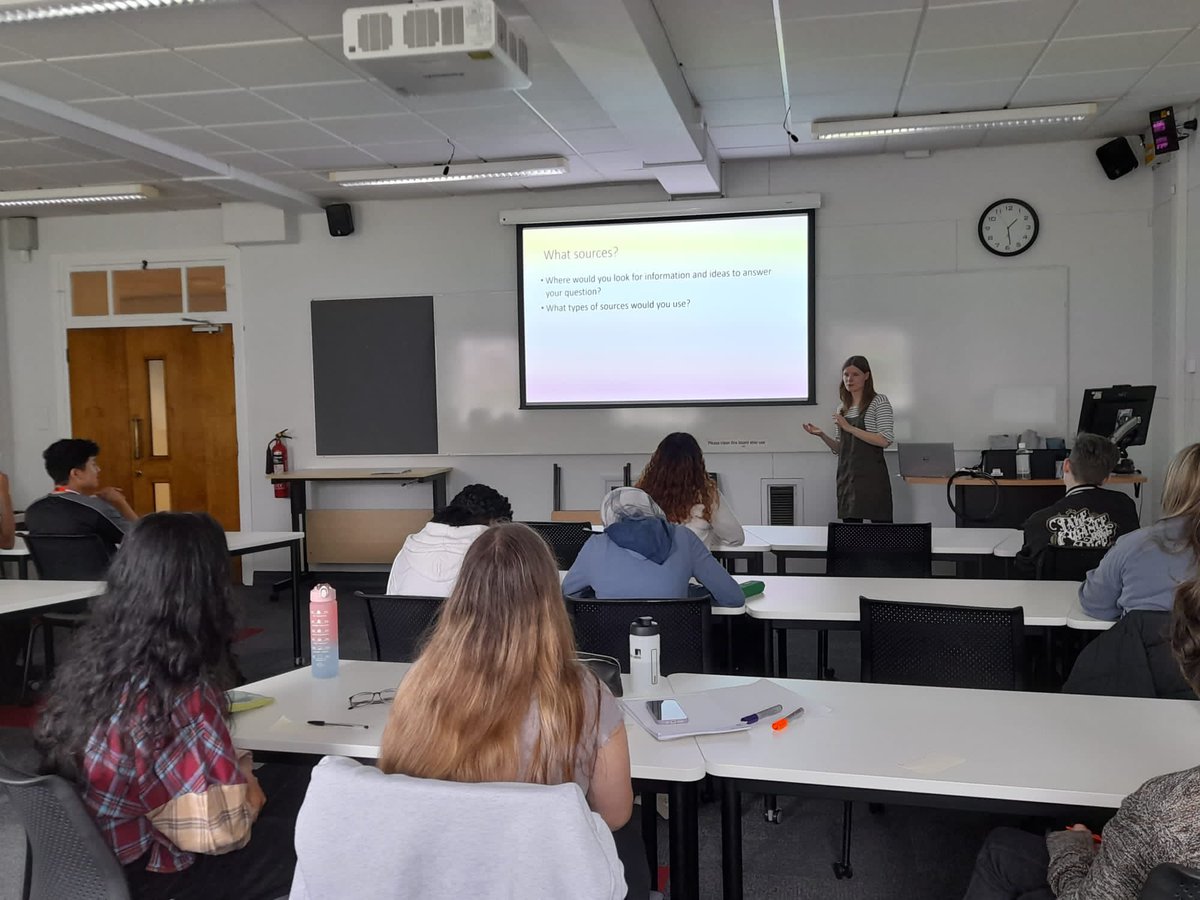 UoL_Contextual's tweet photo. Our @UoLLibrary skills team are sharing all of their top tips for reading and utilising sources at University! #RFESS23 https://t.co/Cx6Lw1xVPn