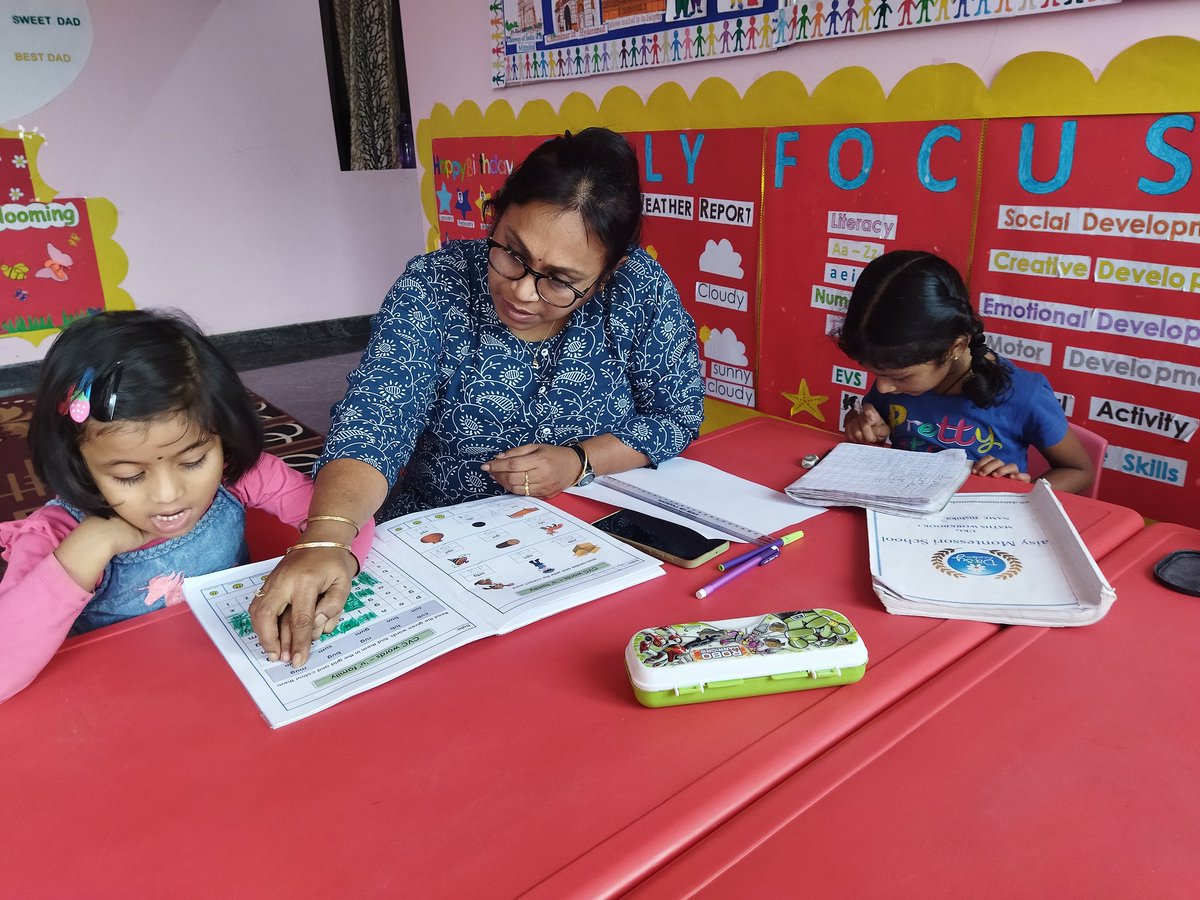 MontessoriDaisy's tweet photo. Toddler activities at Daisy Montessori Preschool & Daycare.
#daisymontessoripreschool #daisymontessorischool #daisymontessori #preschool #montessorischool #playschool #playgroup #activitycentre #tuitionclass #dance #art https://t.co/BEs45wj4Xn