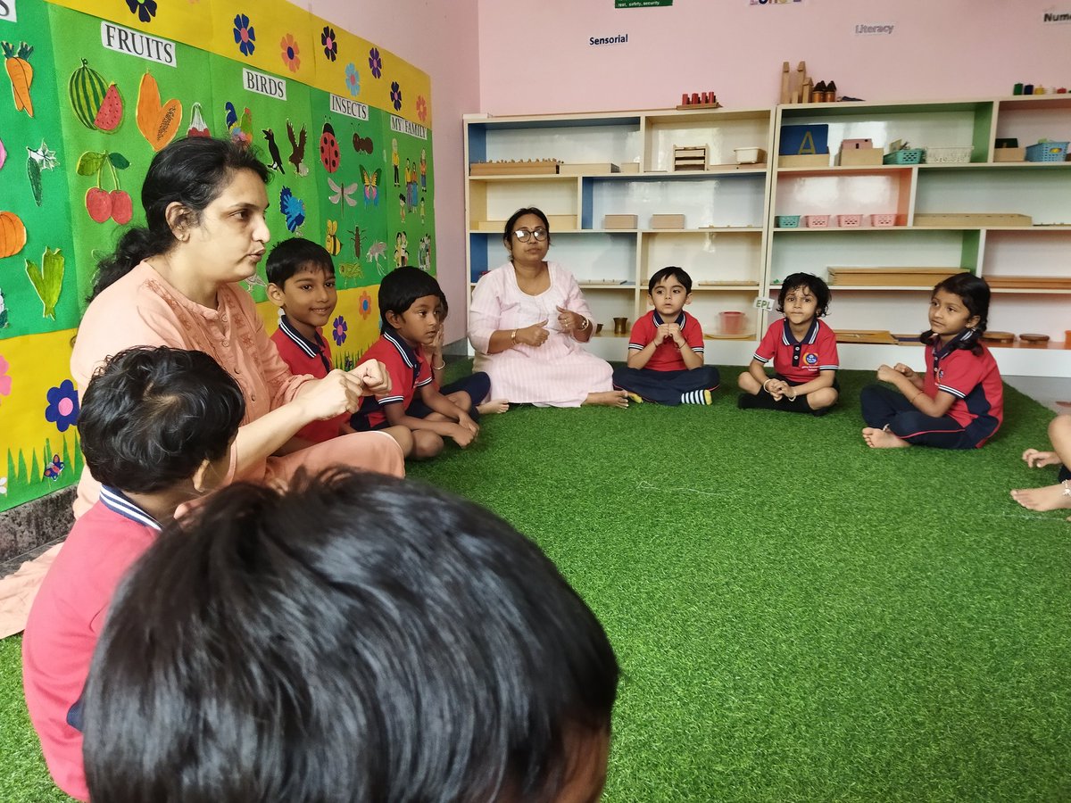 MontessoriDaisy's tweet photo. Toddler activities at Daisy Montessori Preschool & Daycare.
#daisymontessoripreschool #daisymontessorischool #daisymontessori #preschool #montessorischool #playschool #playgroup #activitycentre #tuitionclass #dance #art https://t.co/BEs45wj4Xn