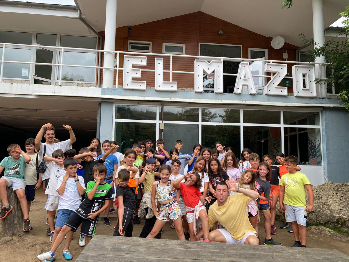 AytoPolanco's tweet photo. Nuestros chicos nos mandan más fotos de su estancia en en el campamento de verano de la finca El Mazo.
Disfrutando a tope.
#juventudPolanco #campamentosdeverano #amigos https://t.co/XxuYhqJMZ1