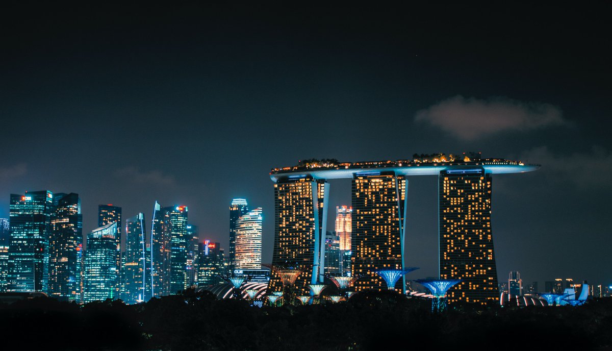 ChambersAssoc's tweet photo. Is a move eastward on the cards? In our latest article, we spoke to the folks at @LateralLink to unearth the state of BigLaw in Asia: https://t.co/iuzoiFvKOW https://t.co/7ohgEd9s9i