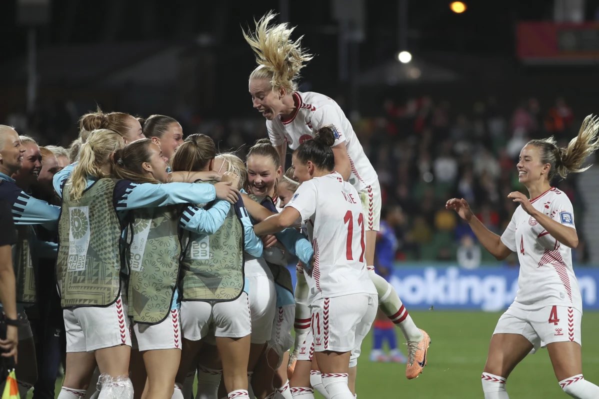 🚨BREAKING: #Denmark beats #Haiti 2-0 to set up a round of 16 encounter with Women’s World Cup co-host #Australia 📚 Story for the Associated Press: apnews.com/article/womens… || 📸: AP #WWC23