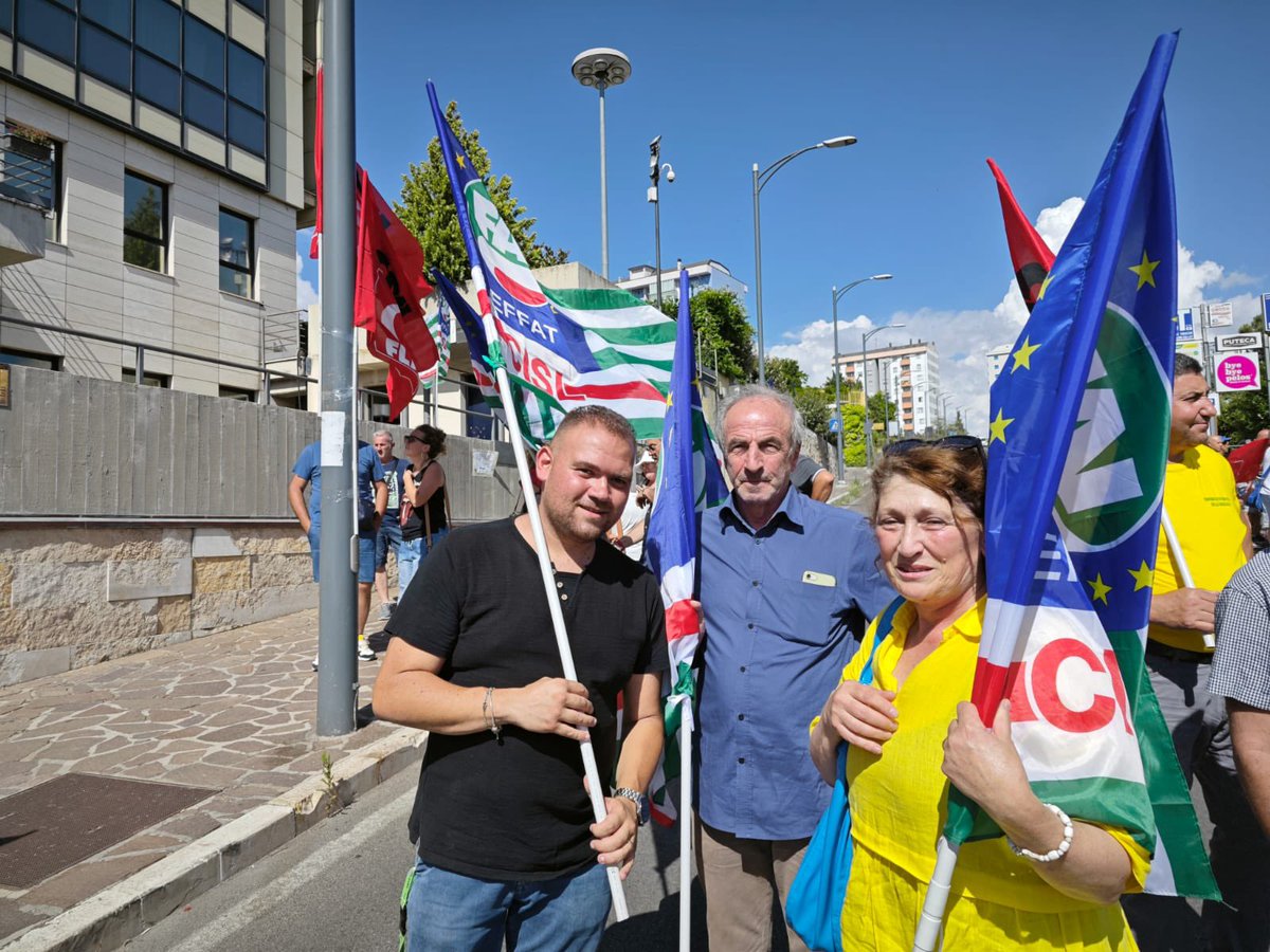 faicislbas's tweet photo. 🟢 OGGI FAI CISL BASILICATA IN PRESIDIO SOTTO LA REGIONE PER CHIEDERE SUBITO IL PAGAMENTO DELLE MENSILITÀ AI LAVORATORI FORESTALI SAAP 

🆘 SOS per la forestazione in Basilicata!

📃 Occorre una programmazione seria e pluriennale, la forestazione è una risorsa della Basilicata! https://t.co/AOCJCcCZxc