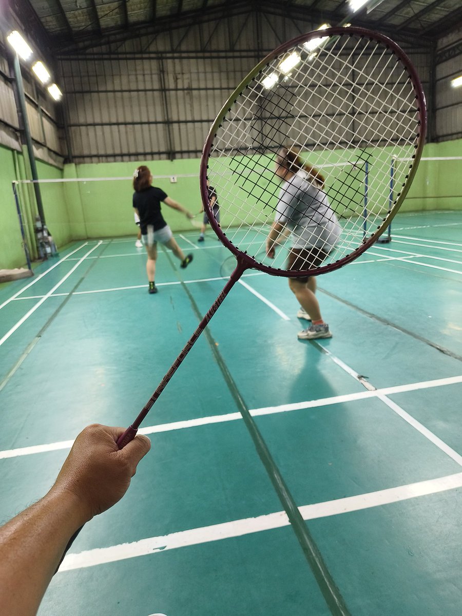 CjILOCTO's tweet photo. Raketa naman 🏸🏸🏸 papawis 😊👌 https://t.co/mxmt8E5qLY