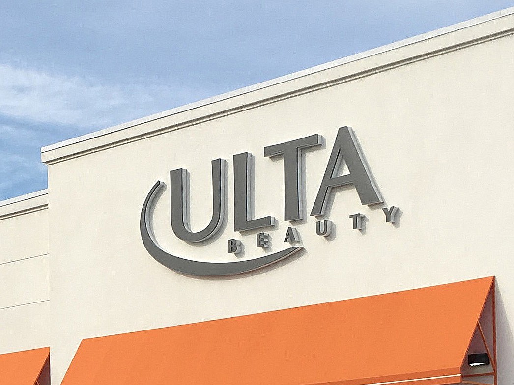 SleimanEnt's tweet photo. New addition coming to Claire Lane Center: Ulta Beauty next to Mandola's Italian Kitchen at 11112 San Jose Blvd.
https://t.co/5W5Tj37qDJ https://t.co/Zu6LqeJ6uo