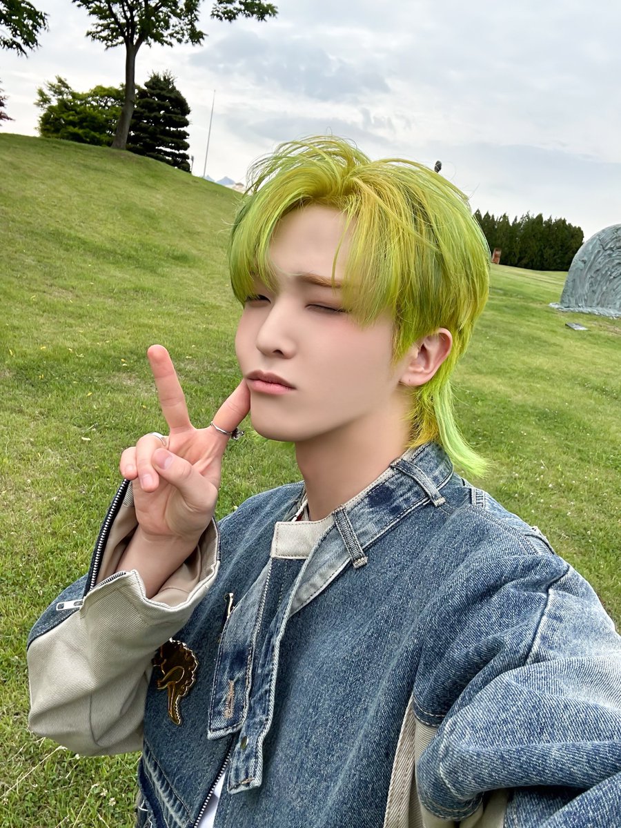 xikers_official's tweet photo. [#수민] 쨔잔✨✨🌟
#xikers #싸이커스 https://t.co/Jfu8bdBsko