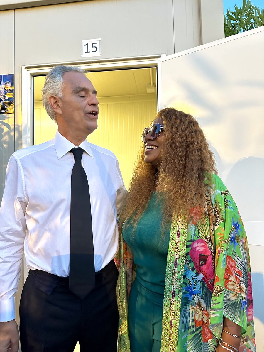 Thank you @AndreaBocelli for inviting me to Italy for five wonderful days in Tuscany! I’m so honored and blessed to support you and the @abfoundation #abf in your charitable efforts! ❤️🕊️🎶🇮🇹 #AndreaBocelli #GloriaGaynor