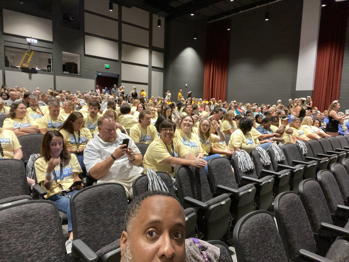 York1YMS's tweet photo. The staff enjoying the back to school Convocation. We are excited to meet our students! #YorkOne https://t.co/hEgrVeJmVt