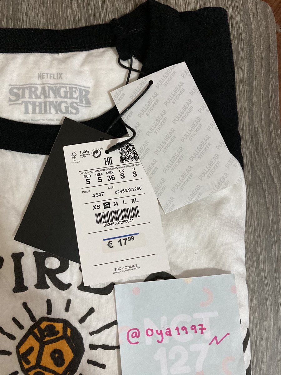 oya1997's tweet photo. ส่งต่อเสื้อ hellfire club stranger things ลิขสิทธิ์แท้ pull&amp;bear size S 1000 รวมส่ง มือ 1 คับ

#ตลาดนัดstrangerthings #HellfireClub
#ส่งต่อเสื้อผ้า #เสื้อผ้าy2k 
#strangerthings5 #StrangerThings 
#ขายเสื้อวงแท้ #ส่งต่อเสื้อมือสอง https://t.co/sbl9REhL8e