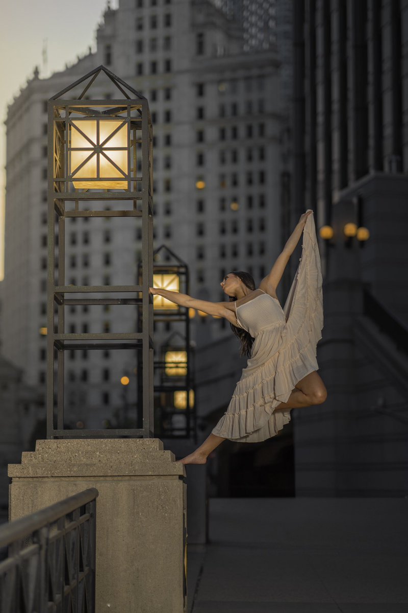 LVNstudio's tweet photo. I photographed a dancer in Chicago 🔥 #photograghy #dancer #chicago https://t.co/FSxJSOyrdY