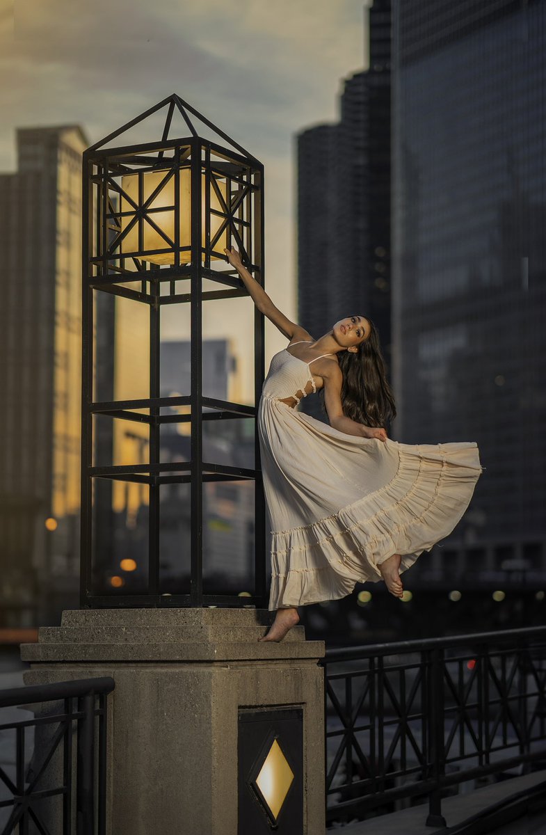 LVNstudio's tweet photo. I photographed a dancer in Chicago 🔥 #photograghy #dancer #chicago https://t.co/FSxJSOyrdY