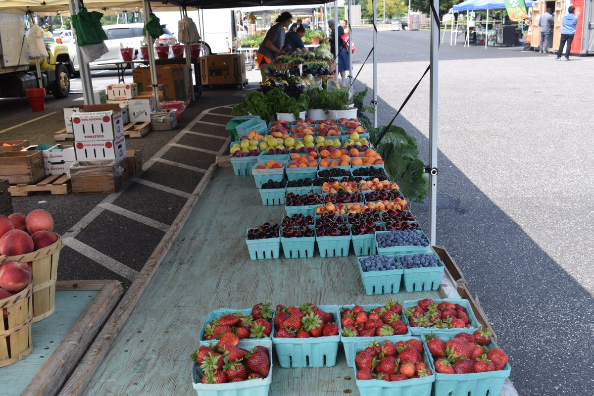 PAAgriculture's tweet photo. Make a list, check it twice, and then get to your local Farmers market! 

It’s #NationalFarmersMarketWeek. https://t.co/WF30DjjLzN
