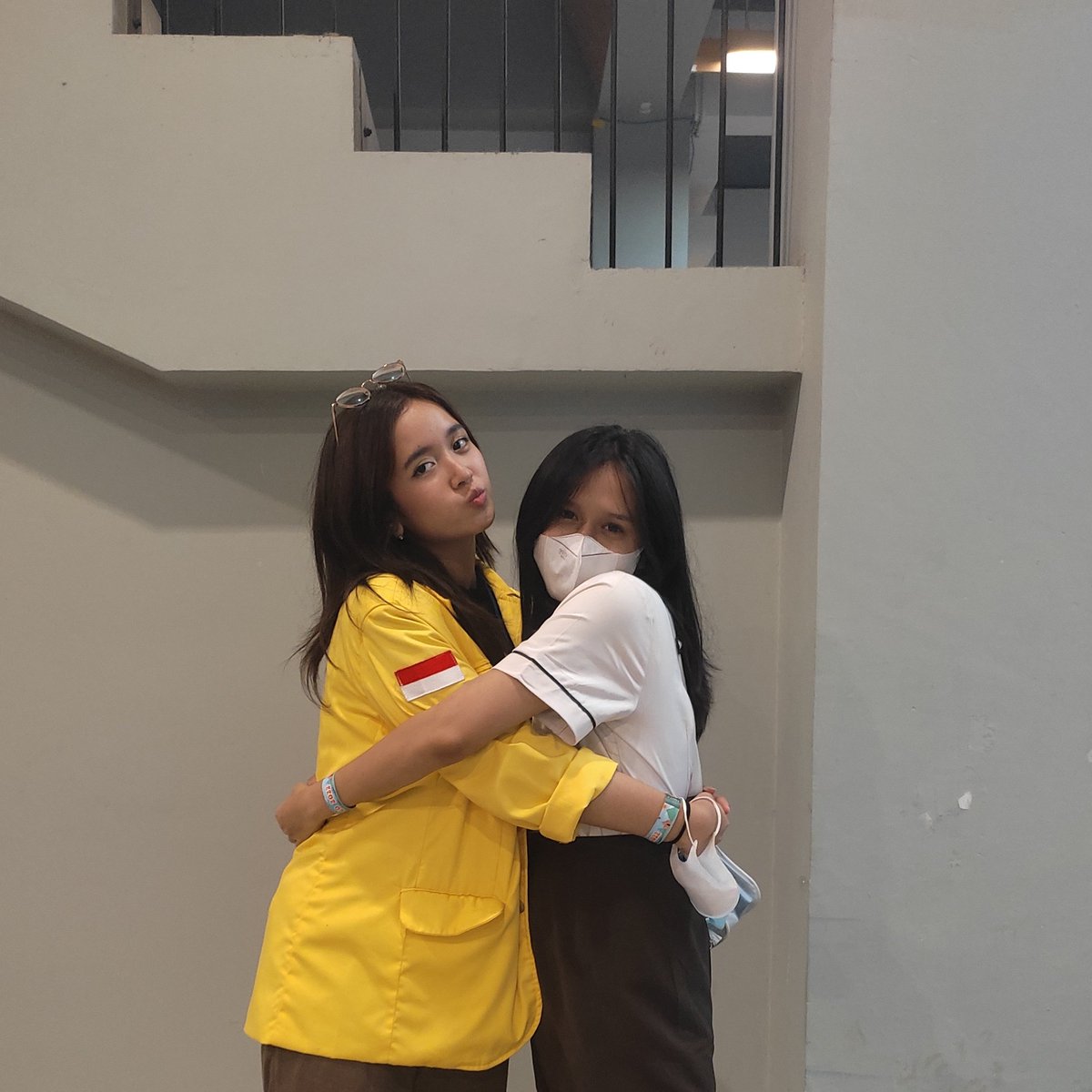 452291_'s tweet photo. appreciation post buat Nadya, my literal ride or die.

from muncul to depok 🥹🫶🏻 https://t.co/dYHtowSrKD