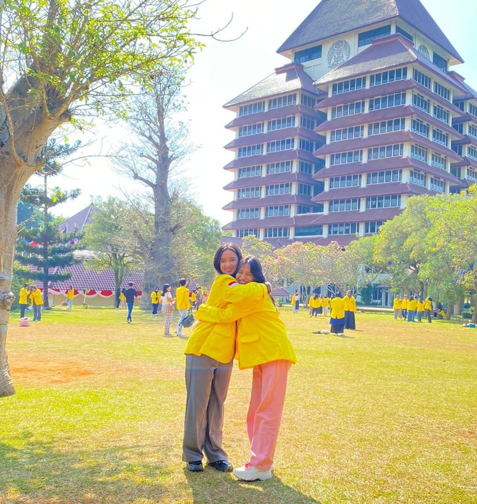 452291_'s tweet photo. appreciation post buat Nadya, my literal ride or die.

from muncul to depok 🥹🫶🏻 https://t.co/dYHtowSrKD