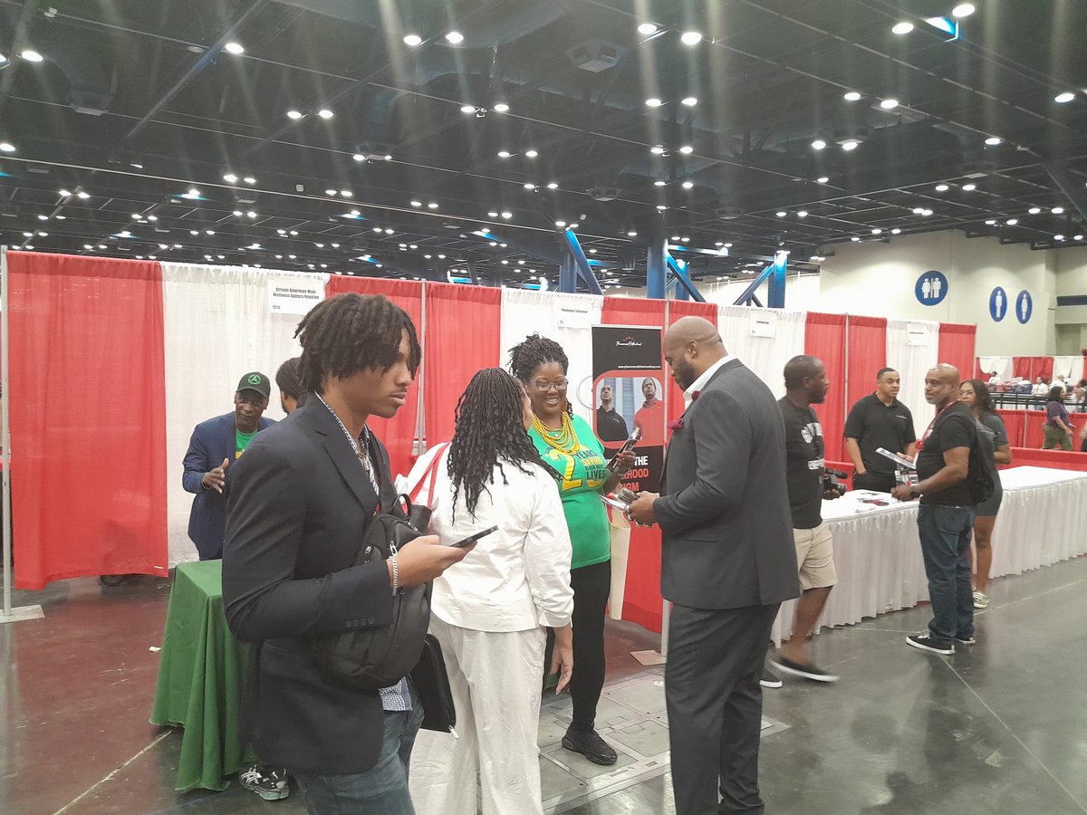 diel_pi's tweet photo. DIELBNews - Participation of the African American Male Wellness Agency Houston at the National Urban League Annual Conference

@mwfryd , an enthusiastic volunteer with the agency, took part in this event held at the Convention Center on Saturday, July 29, 2023. https://t.co/0WDpW8Wqdo
