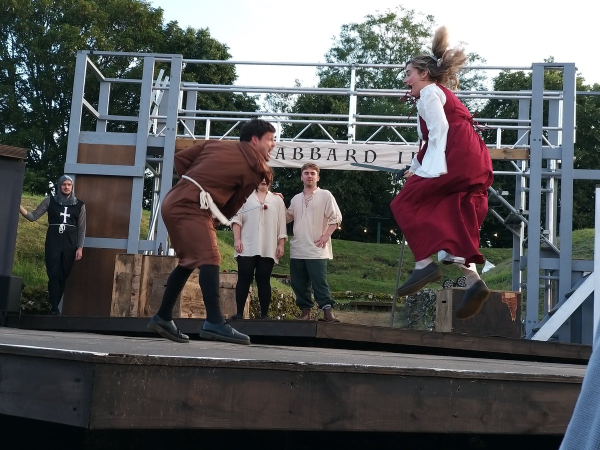 DebbieDrama78's tweet photo. @MIBeautifulTC, @OVOtheatre 
"The Canterbury Improv Tales" was quite simply  the funniest and cleverest show I have seen this year - bravo! https://t.co/AH1PIcLORP