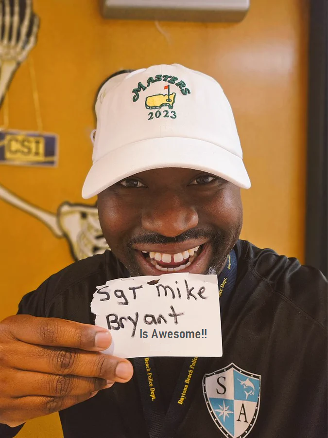 MrKingCoop's tweet photo. @MikeGBryantJr Took the pic & added more text to it, #MikeBryant is awesome!! Such a cool guy. #OPLive #OnPatrolLive #OnPatrolNation https://t.co/Rksp0LaTZV