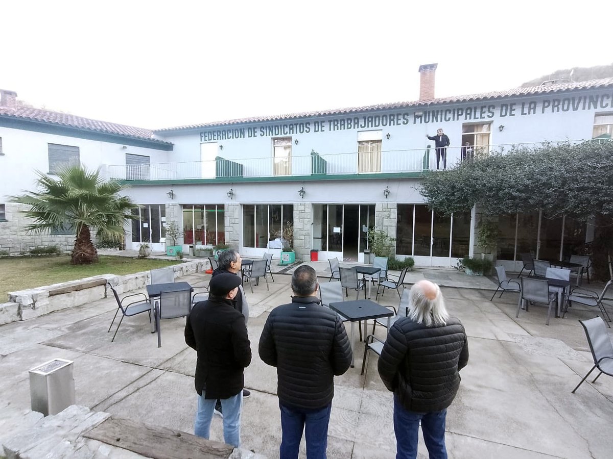 fstmpba's tweet photo. 👋 ¡Buen día! Continuamos con la puesta en valor de nuestro hotel en Villa La Serranita 💪 https://t.co/QSgLtXZEW4