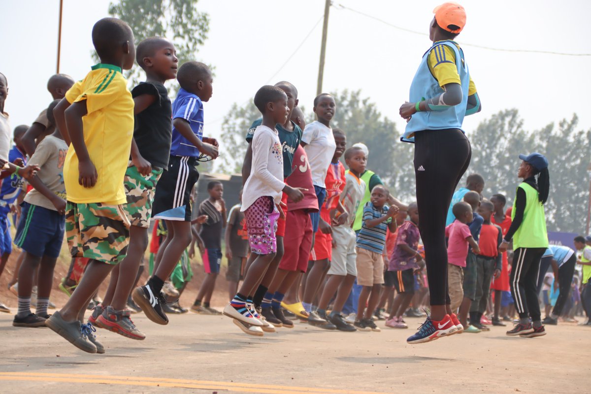 GSF_RC's tweet photo. Day 5 at our Youth Summer Sport Camp, kids had a blast enjoying sports as usual, building teamwork!
Special thanks to the amazing team from @OralRwanda, who conducted teeth screenings for our young athletes and provided necessary dental care.
#Runbugesera #healthcare #SummerCamp https://t.co/hHUGcvvoO6
