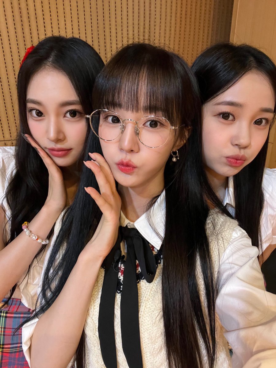 WOOAH 우아 tweet media