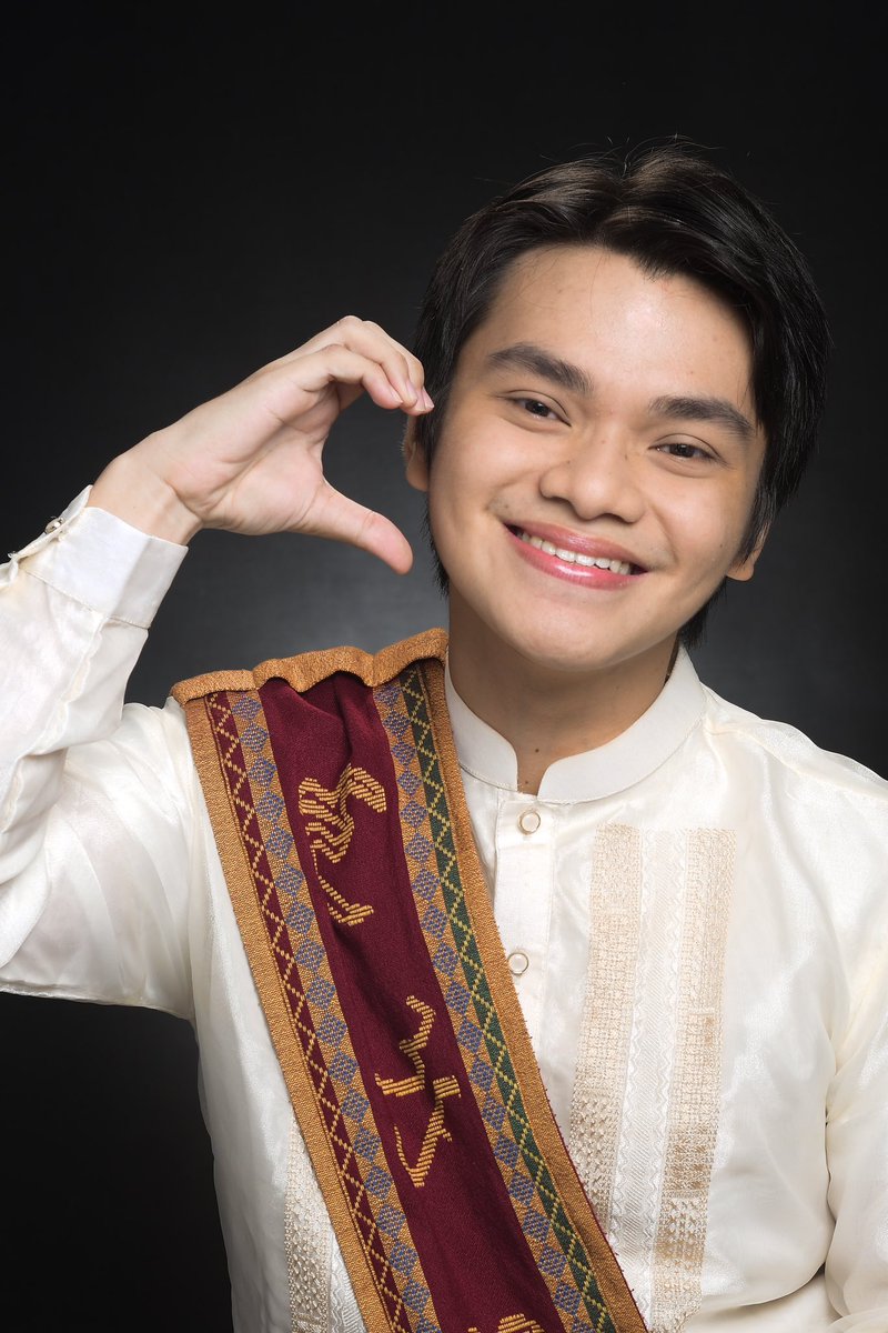 qlfltpq's tweet photo. ✅ undergrad 

salamat up

“Someday, we’ll meet again. No one knows where it goes.”

JAN FRANCOIS BALLEBAR SEVERO
2019-0***7
Bachelor of Science in Materials Engineering, summa cum laude
University of the Philippines Diliman
Class of 2023

#Sablay2023 https://t.co/sqhheYeGH6