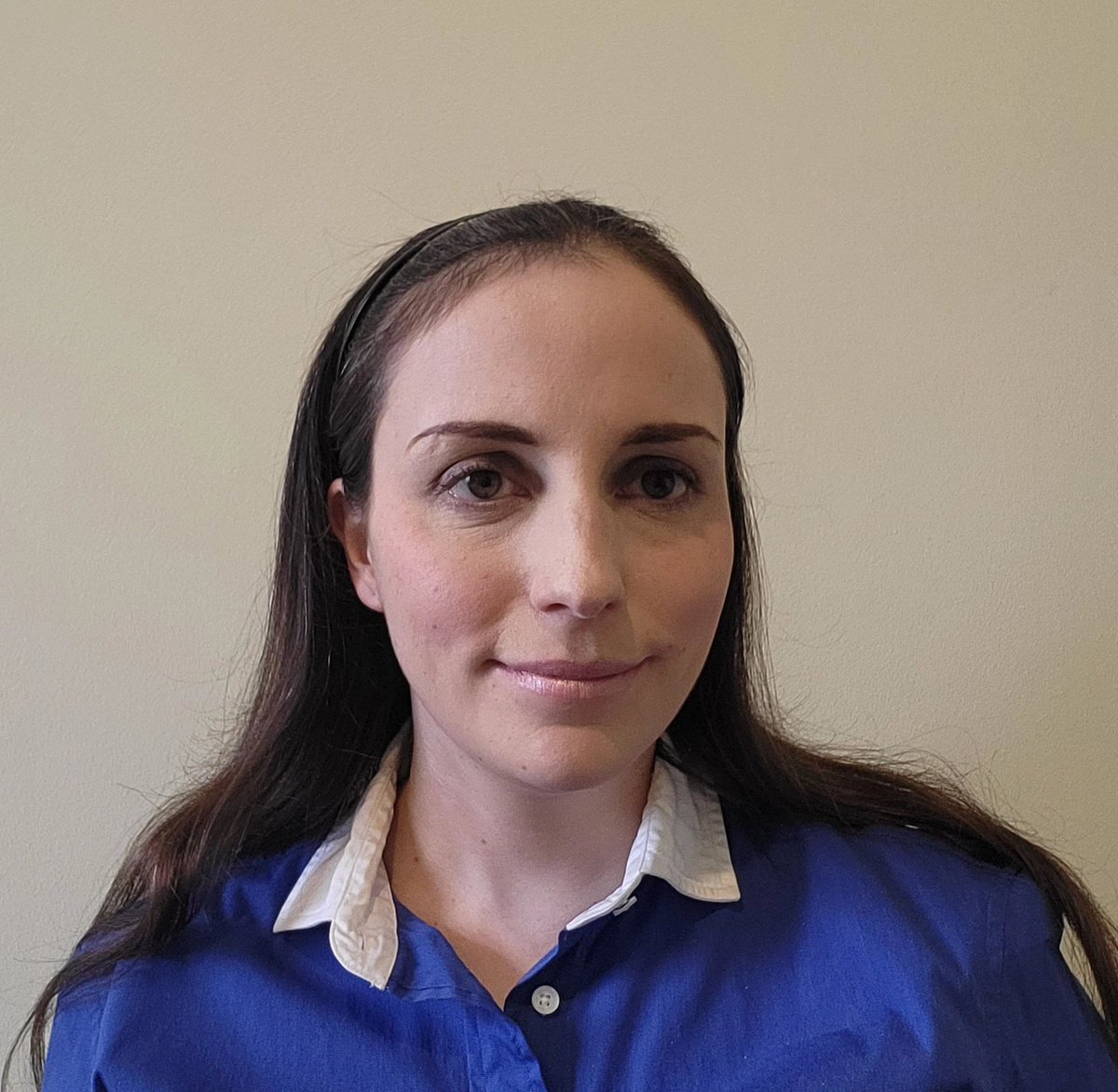 VickiGlover26's tweet image. Not my usual look! Dark eyes and pale lips for a fun little self-tape courtesy of @CircuitPM #audition #auditioning #selftape #actor #actorslife #acting