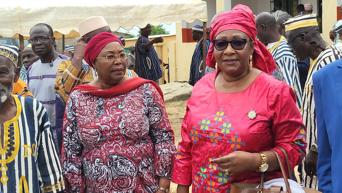 macouradao's tweet photo. #CIV225 #conseilregionalduhambol #mairiedefoumbolo #foumbolo
J'ai été très heureuse de prendre part, aux côtés du Président du Conseil Regional du #Hambol M. #Ibrahim_Konate, à la 3ème réunion du Conseil qui s'est tenue le samedi 29 août 2023 à la salle de réunion à #Dabakala. https://t.co/ts4SwUdApb