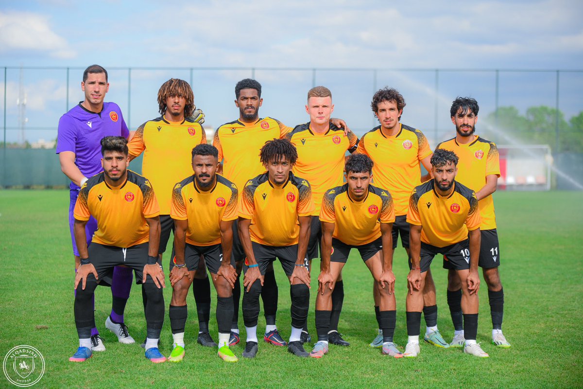 _djwhittaker's tweet photo. The maddest team line up I’ve ever seen. Max power and Joel
Robles turning out in Saudi Div 2 https://t.co/MvD3bCyV3R