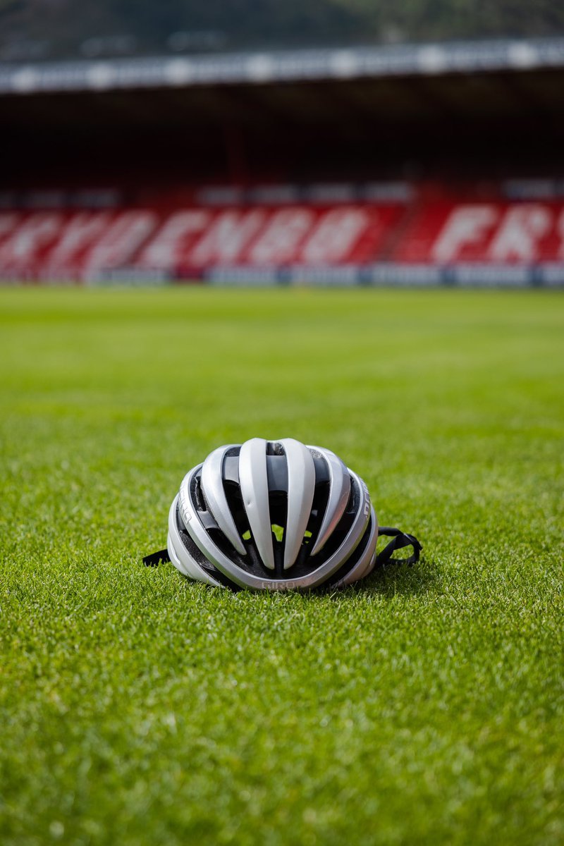 Brann ut av kontekst (@uak_skb) on Twitter photo 