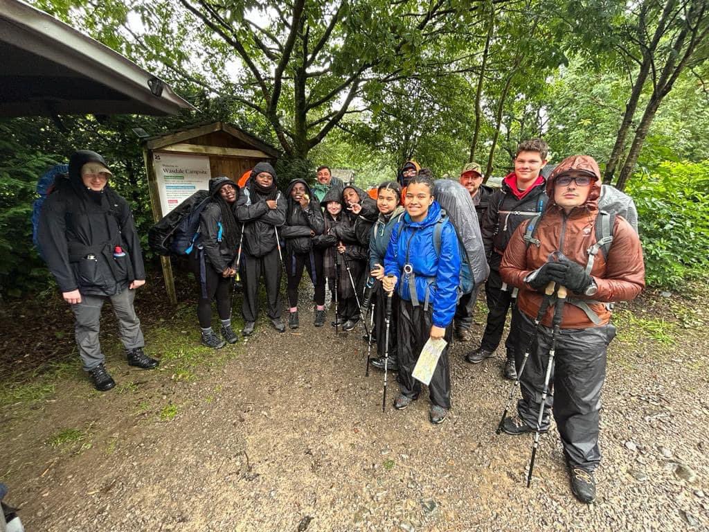 Last week @BarnetVPC, @HarrowVPC, @redbridge_vpc & @HammFulVPC spent 5 days up in the beautiful Lake District completing their Gold DofE practice expeditions; walking from Keswick to Wasdale & climbing Scaffel Pike with some wild camping. @MPSCadets @NationalVPC @DofE