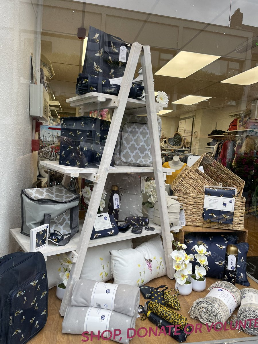 CaterhamCRUK's tweet photo. Our 🐝 BEEutiful new range has landed. Check out this gorgeous new range from picnic ware to home furnishings and gifts. #newrange #newgoods #crukcaterham #bee #buzz #bumbles #newarrivals #Accessories https://t.co/gnzSNxIXPx