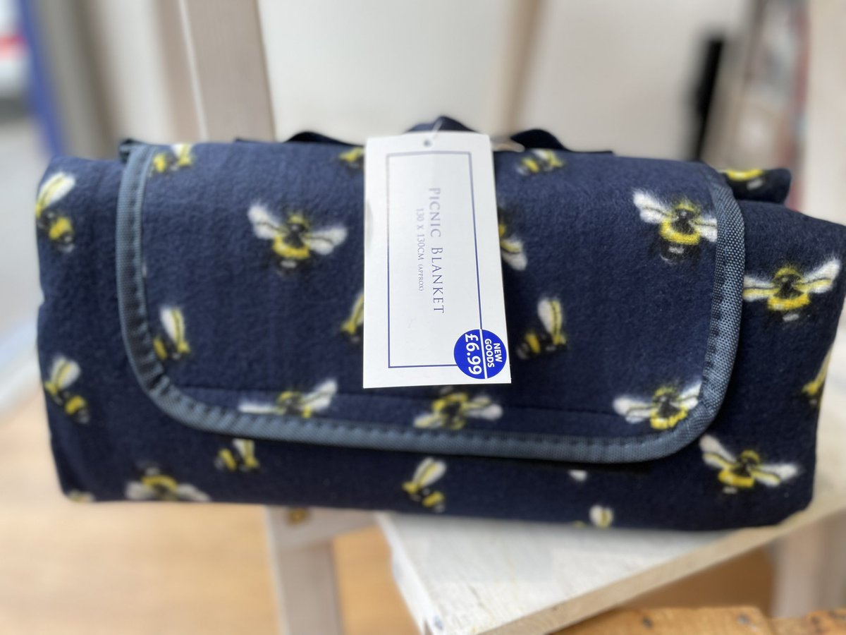 CaterhamCRUK's tweet photo. Our 🐝 BEEutiful new range has landed. Check out this gorgeous new range from picnic ware to home furnishings and gifts. #newrange #newgoods #crukcaterham #bee #buzz #bumbles #newarrivals #Accessories https://t.co/gnzSNxIXPx