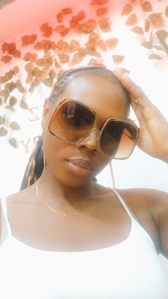 TheresaDangosu's tweet photo. I'm taking good care of this version of myself. I prayed a lot to become her😍

#teemac #proballer #model #shade'd https://t.co/OMeLp6emwt