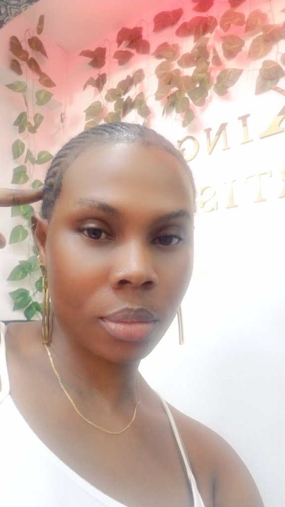 TheresaDangosu's tweet photo. I'm taking good care of this version of myself. I prayed a lot to become her😍

#teemac #proballer #model #shade'd https://t.co/OMeLp6emwt