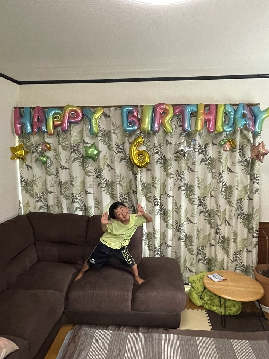 本日8月1日、元気に6歳を迎えました🎂