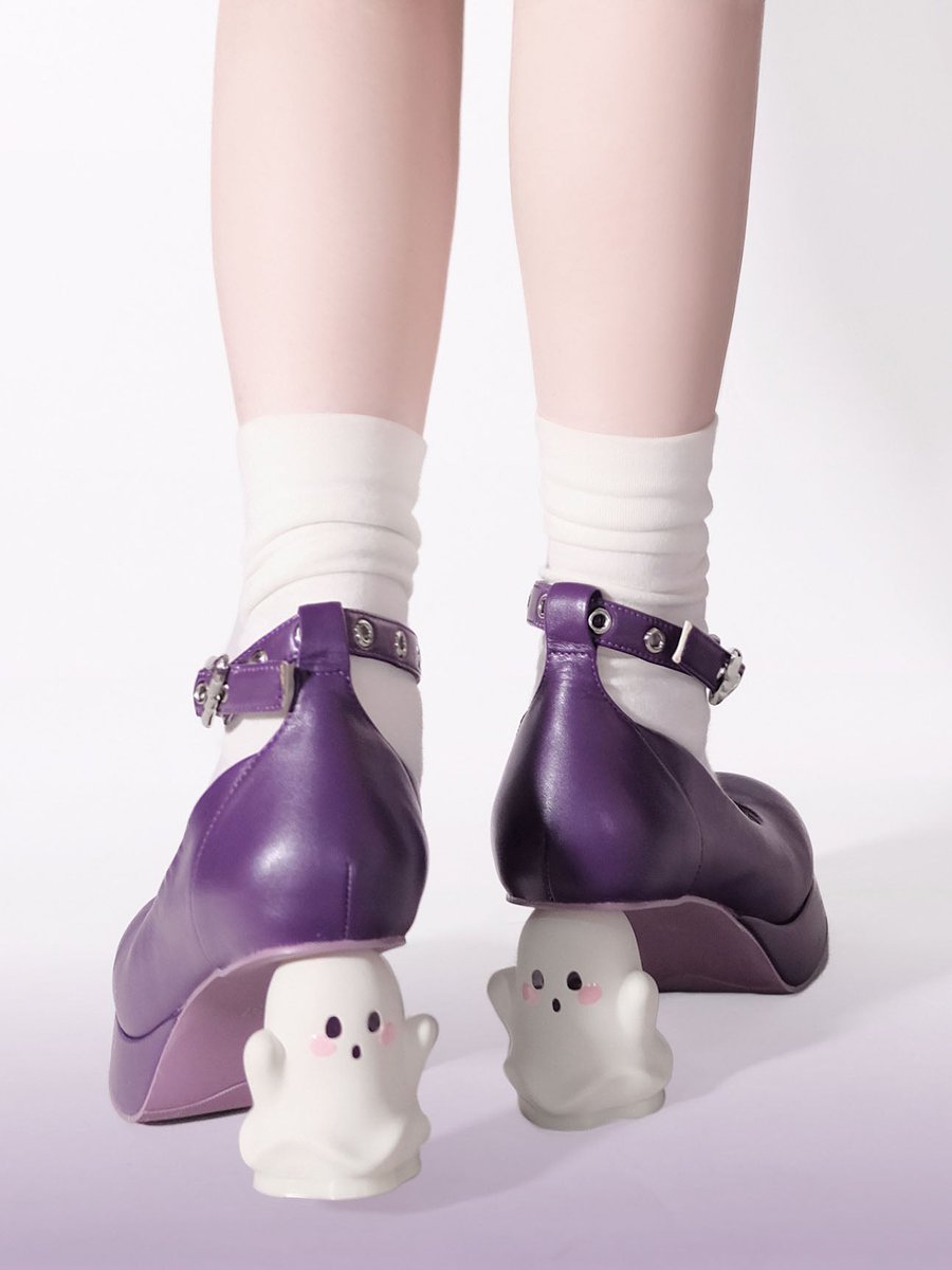Belchic7's tweet photo. かかとがおばけデザインになってるシューズ👻
ハロウィンに備えて準備されてる方多いです💜 https://t.co/qUBDbuyICm