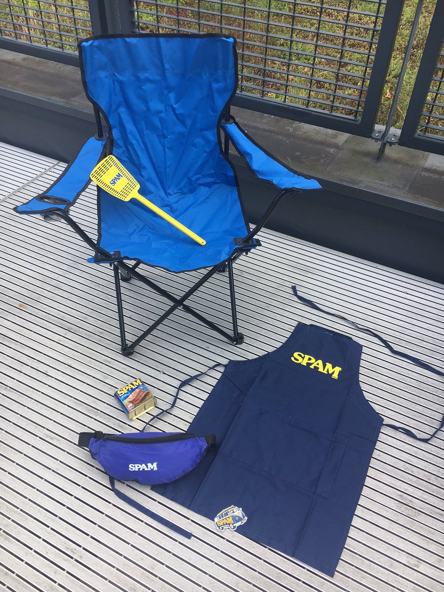 #competitiontime ! Your chance to Keep It Real on the campsite this summer and #win this SPAMTASTIC™️ camping set. RT #SPAMkeepitreal to enter and winner will be announced 8 August. Good luck!