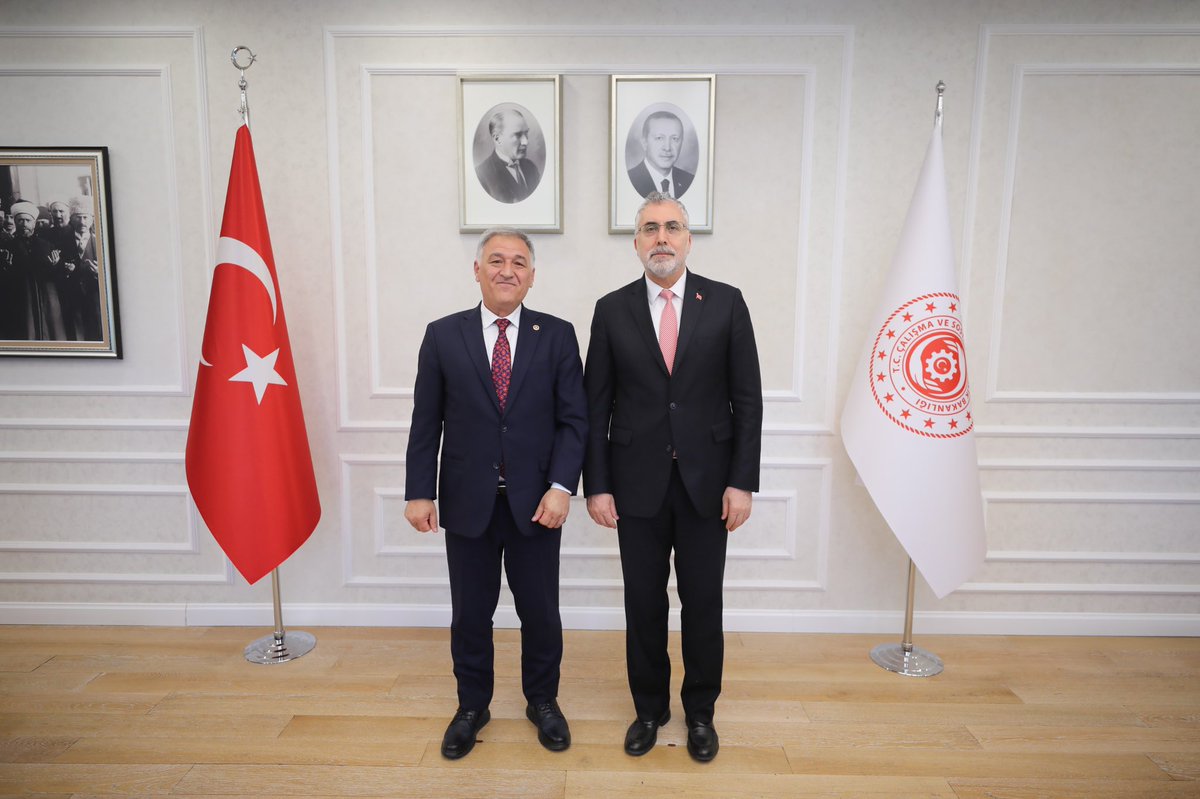 IbrahimUKaynak's tweet photo. Çalışma ve Sosyal Güvenlik Bakanımız Prof. Dr. Vedat Işıkhan ile yaptığımız görüşmeler neticesinde, selin yaralarını daha hızlı sarmak üzere Ordu ilimiz için 6 ay süreli, 350 TYP kadrosu valilik emrinde açıldı. 

Sayının daha da artması dileğiyle Ordu'muza, hemşehrilerimize hayırlı olsun.