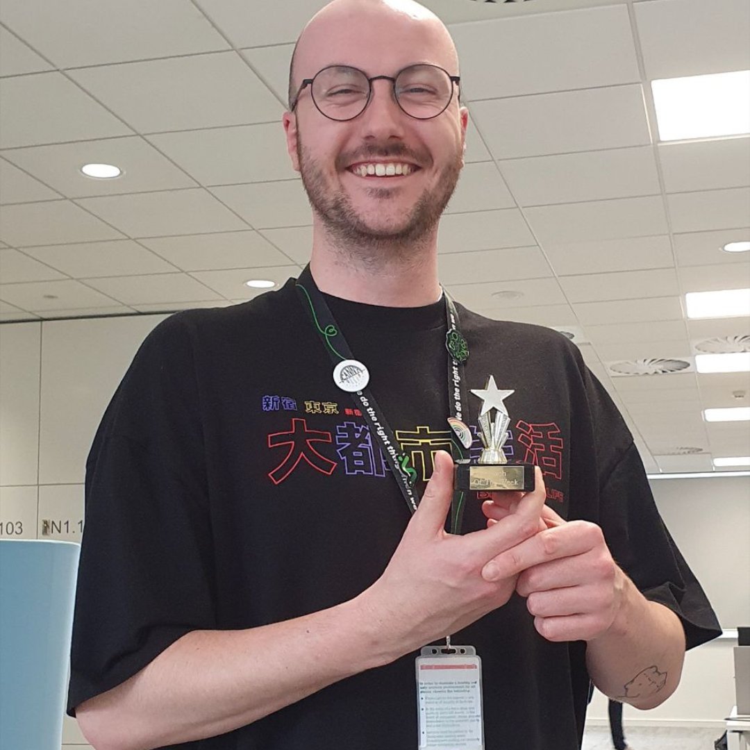 SageCareers's tweet image. Congratulations to our UKI-based colleague in Customer Services, Sam Burrell on recently being honoured as ‘Coach of the Week’ for all the effort he has put into supporting our payroll colleagues to thrive in their roles.

#CustomerServices #LifeAtSage #Coaching #Sage