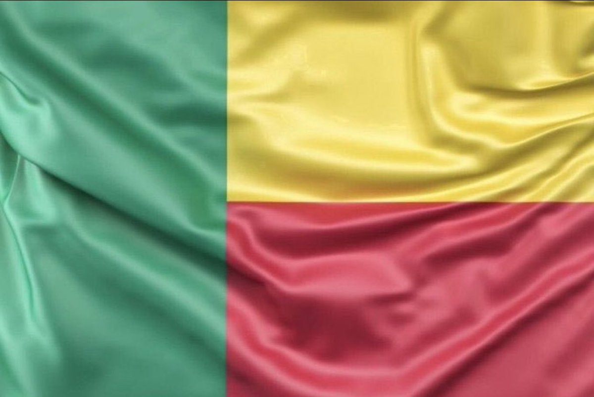 laryadj's tweet photo. The flag
The face
#waxeo
#independanceday https://t.co/Ne7lTFvCBz
