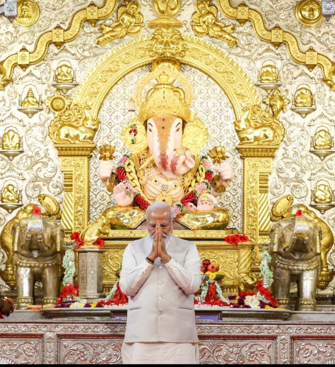 imanup4's tweet photo. Pic of The Day
#NarendraModiji
#Pune
#Dagdushet
#Maharashtra https://t.co/qWuB4ATXpV