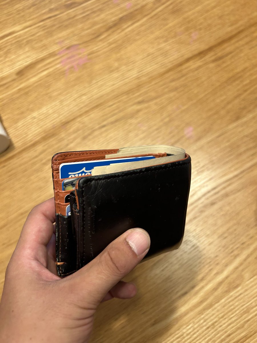 財布拾った👛

神様はちゃんと見てくれとる👍みたいな解釈で良いとかいな？