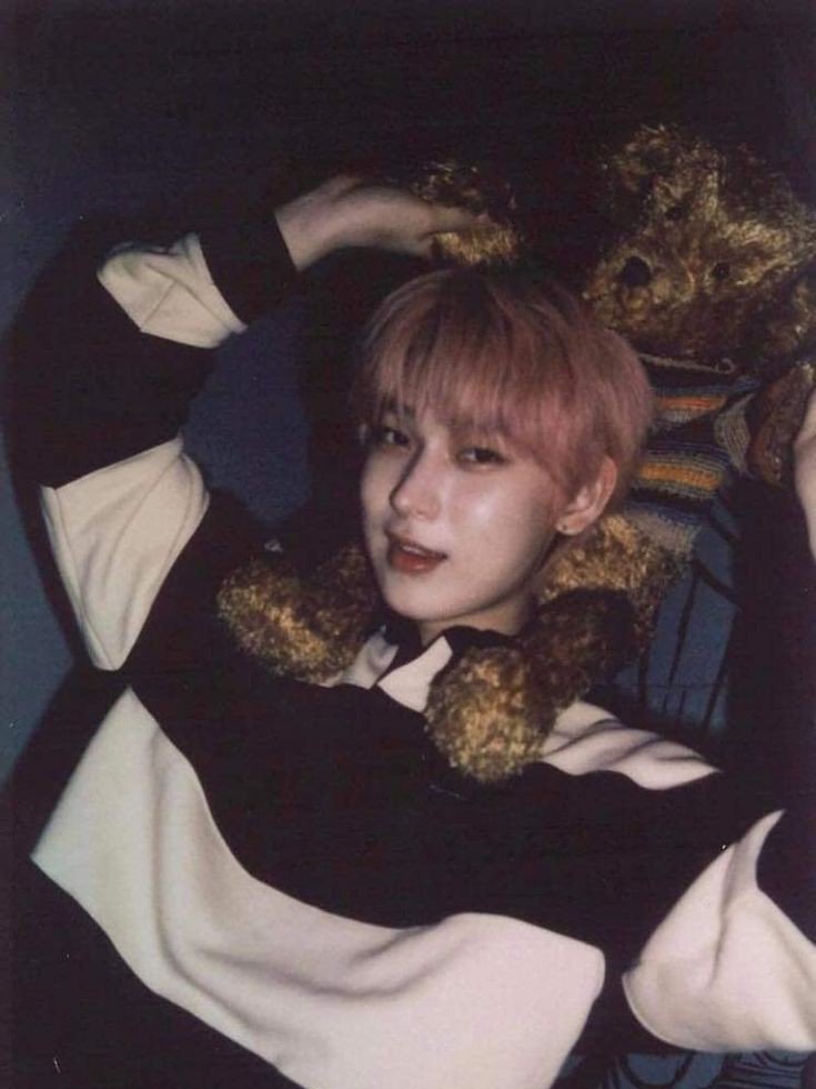 espaniablvd's tweet photo. illicit affairs

– a #sunjay au wherein a celebrity, asher (pjs) who was trying to catch his cheating boyfriend, gets linked with a familiar stranger (ksn) who was doing the same. now that they're caught in a dating scandal, they play along to plot revenge against their exes. https://t.co/FHij2jmyU8