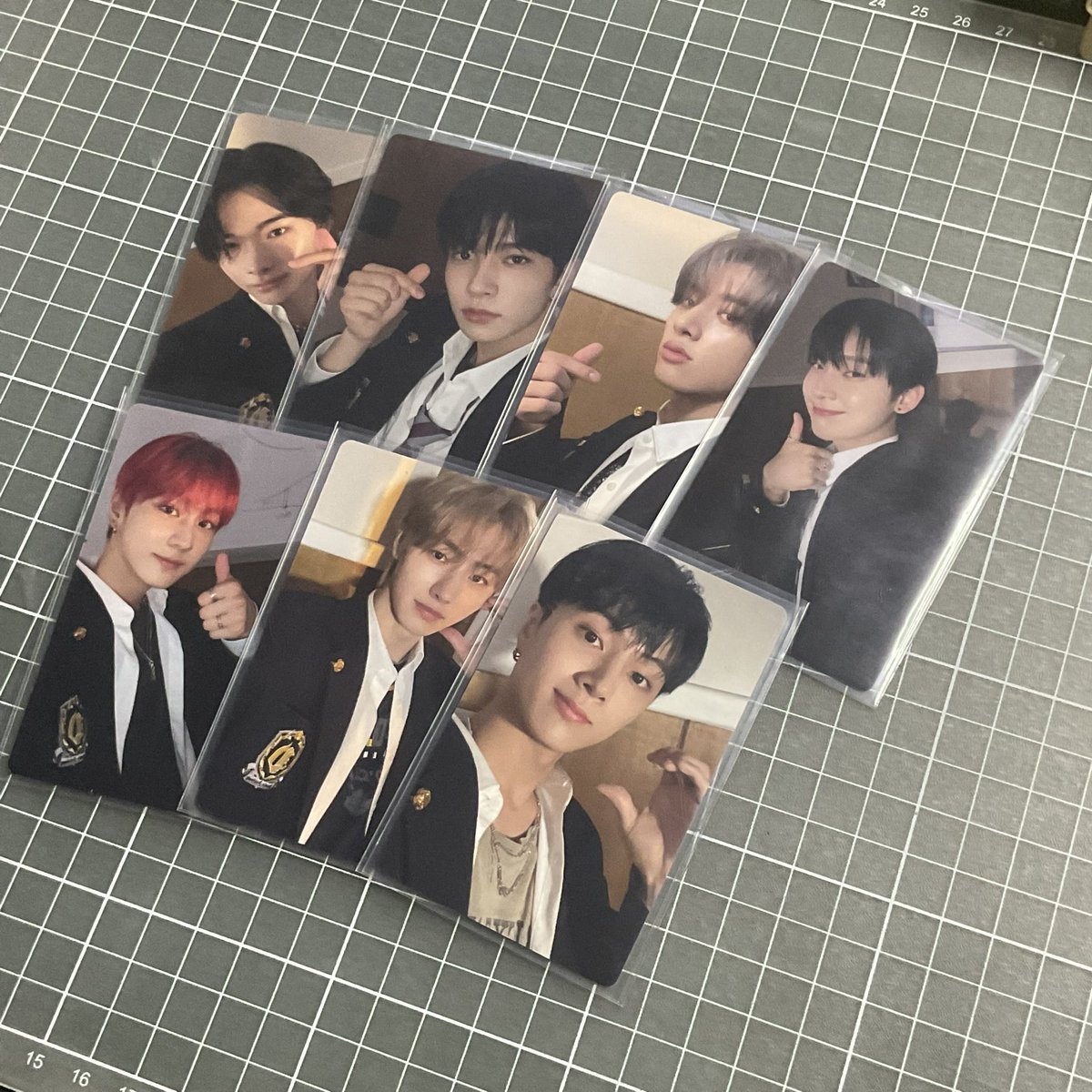 dynamit316's tweet photo. wts enhypen ph | help rt 

manifesto day 1 uniform pob
php 2450 set 

payo or 2 days dop
dm pls 

t. wts lfb ph enhypen jungwon heeseung jay jake sunghoon sunoo ni-ki uniform photocard pob pc https://t.co/hshnWw5z9E
