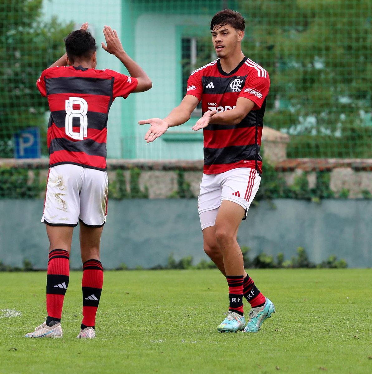 ⏱ Full Time | @flamengo_en win the 3rd place: 1-0 against <a href="/ACSparta_Mladez/">Sparťanská mládež</a>, Pedro Henrique scored!
 
#CEECup #ACSFlamengo #SpartaFlamengo #CRF #Flamengo #ACS #ACSparta
