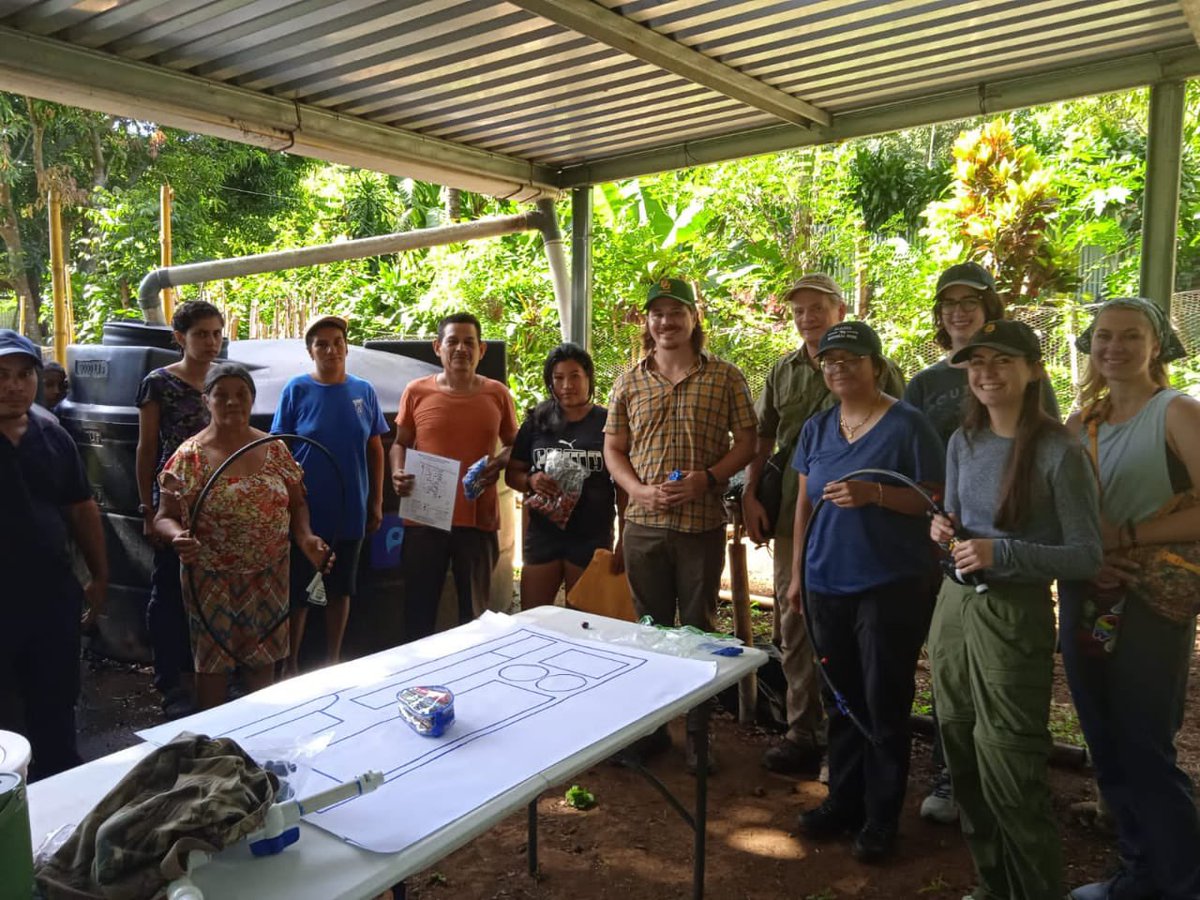 malcolmacleod's tweet photo. One of my favorite parts of the @CUAHSI International Research Experience for Students is collaborating with communities https://t.co/LidZf1nzt8