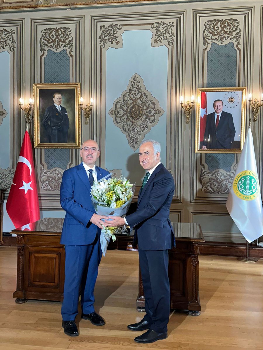 turkhemoder's tweet photo. Başkanımız Prof. Dr. Bülent Zülfikar #İstanbulÜniversitesi Rektörlüğüne atanmıştır.
Ulusal ve uluslararası bilim dünyasına, ülkemiz, ailelerimize ve yaşanılan her yeri daha iyi bir hale getirmek isteyen hocamızın yeni görevini tebrik eder, hayırlara vesile olmasını temenni ederiz https://t.co/NwfrZIu2FZ