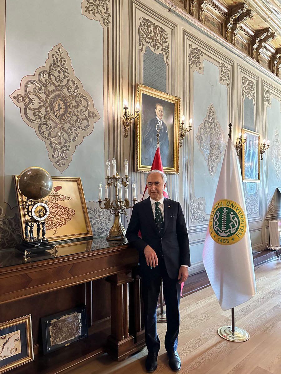 turkhemoder's tweet photo. Başkanımız Prof. Dr. Bülent Zülfikar #İstanbulÜniversitesi Rektörlüğüne atanmıştır.
Ulusal ve uluslararası bilim dünyasına, ülkemiz, ailelerimize ve yaşanılan her yeri daha iyi bir hale getirmek isteyen hocamızın yeni görevini tebrik eder, hayırlara vesile olmasını temenni ederiz https://t.co/NwfrZIu2FZ