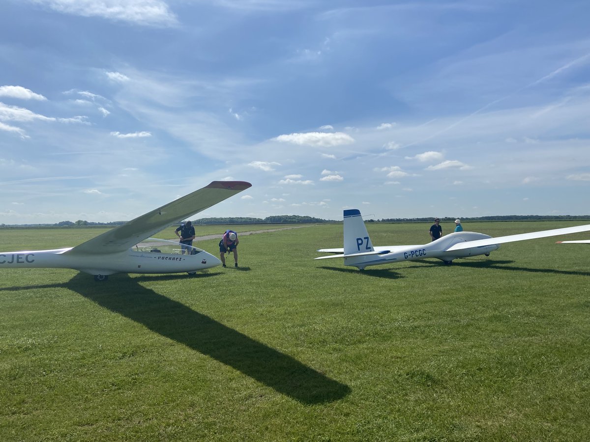 Marshall_Skills's tweet photo. ⚠️ Attention all STEM lovers! ⚠️

On September 12th, the @BritishGliding Association will be holding a gliding event open to students, schools, colleges and local youth groups, free of charge. 

To read more and apply, click here: https://t.co/HecH05Igpg https://t.co/zNPyjEBSr7